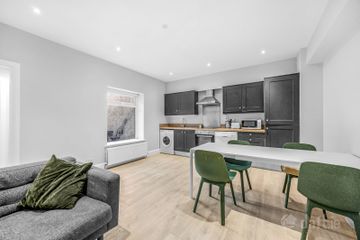 12 and 12a Macken Street, Dublin 2, Grand Canal Dock, Dublin 2, D02ND80 — photo 2