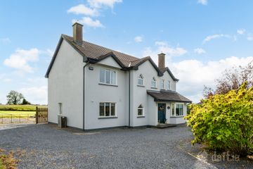 Esker Lodge, Coolnahiley, Co. Offaly, R35RK19 — photo 2