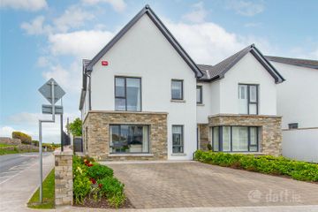 1 Sli Na Craoibhe, Clybaun Road, Knocknacarra, Galway, H9171X9 — photo 2