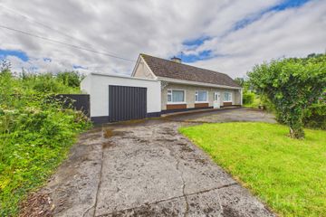Sheeaun, Ballycrissane, Ballinasloe, Co. Galway, H53H2N1 — photo 3