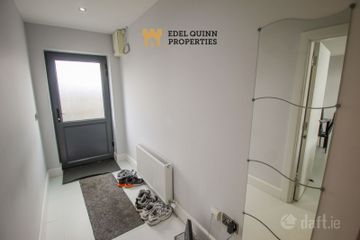 Penthouse 8, The Courtyard, Station Road, Bundoran, Co. Donegal, F94NY8A — photo 3
