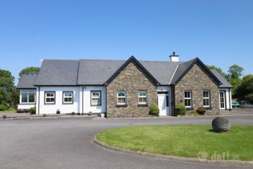 Reenroe, Drimoleague, Co. Cork, P47XF20 — photo 3