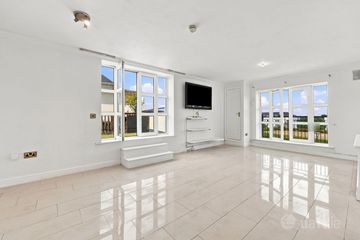 Apartment 30, The Fairways, Seabrook Manor, Portmarnock, Dublin 13, D13NX23 — photo 3