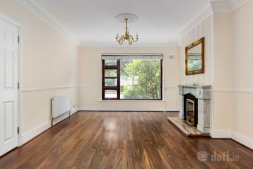 24 The Elms, Stillorgan Road, Donnybrook, Dublin 4, D04H6Y7 — photo 3
