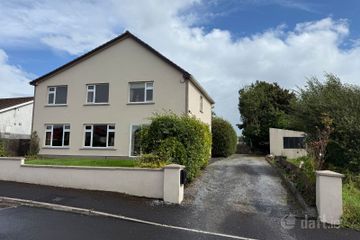 9b Knockroe, Castlerea, Castlerea, Co. Roscommon, F45C934 — photo 2