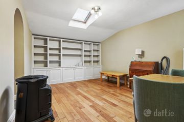 Apartment 9, Beechmount, 49 Glasnevin Hill, Dublin 9, D09KP02 — photo 3