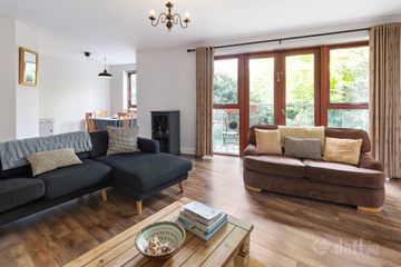 2 Rosehaven, Castleknock, Dublin 15, D15K7PF — photo 3