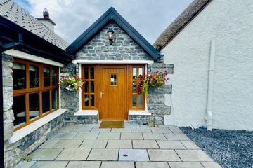 Oak Cottage, Lisheenoran, Annaghdown, Co. Galway, H91EHP9 — photo 2