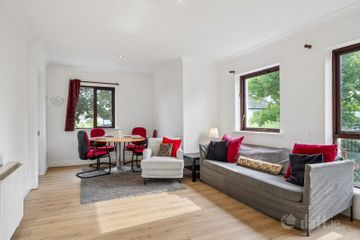 Apartment 28, Monkstown Square, Monkstown Avenue, Monkstown, Co. Dublin, A94E1AK — photo 3