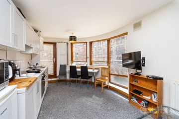 Apartment 20, Brunswick Court, Smithfield, Dublin 7, D07VK80 — photo 3