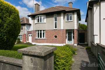 5 Trees Avenue, Mount Merrion, Co. Dublin, A94F7P6 — photo 2