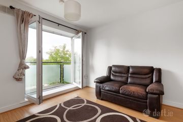 52 Mayeston Crescent, Finglas, Dublin 11, D11R82V — photo 2