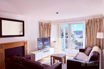 Apartment 35, Heather Court, Stepaside Park, Stepaside, Dublin 18 — photo 3