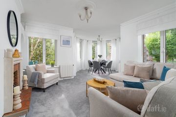 142 The Sweepstakes, Ballsbridge, Dublin 4, Co. Dublin, D04KX53 — photo 3
