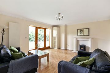 Apartment 3, College View, All Hallows, Griffith Avenue, Drumcondra, Dublin 9, D09EP65 — photo 2