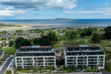 17 The Shore, Seamount Rise Apartments, Malahide, Co Dublin, K36FX74 — photo 2