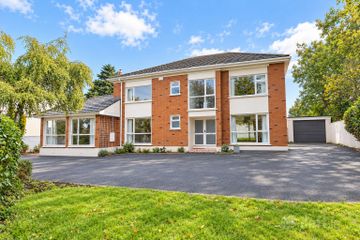 5 Castle Close, Sandycove, Dalkey, Co. Dublin