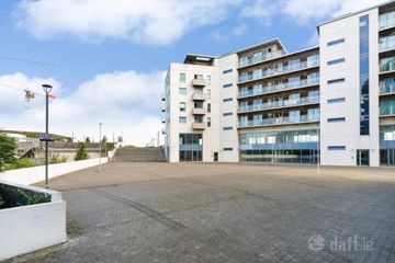 36 The Concert Building, Park West Pointe, Park West, Dublin 12 — photo 2