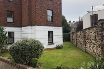 Grosvenor Square, Rathmines, Co. Dublin — photo 2