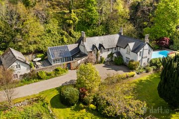 Glenbrook House and Mews, Enniskerry, Co Wicklow, A98N265