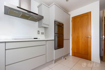 Apartment 7, Newpark, Newtownpark Avenue, Foxrock, Co. Dublin — photo 2