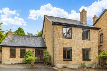 2 Four Oaks, Oaklands Crescent, Rathgar, Dublin 6, D06 VF29