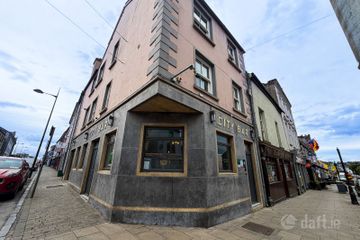 City Bar, 1 Main Street, Cashel, Co. Tipperary, E25W527 — photo 2