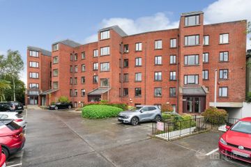 Apartment 56, Crescent House, The Crescent, Dublin 3, D03T5R4 — photo 2