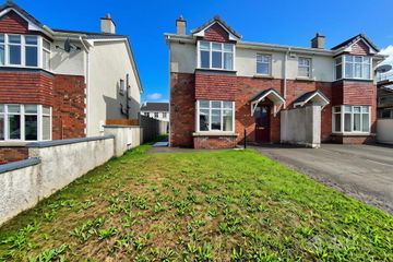 94 Sli An Choiste, Monksland, Athlone, Co. Roscommon