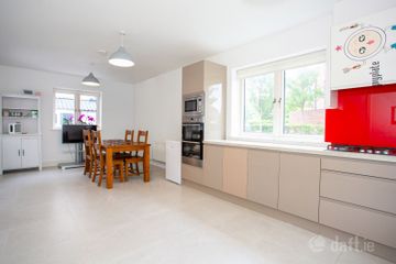 1 Shackleton Drive, Lucan, Lucan, Co. Dublin, K78VY30 — photo 3