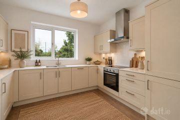 17 Kennan Walk, Luttrellstown Gate, Dublin 15, D15VX6P — photo 3