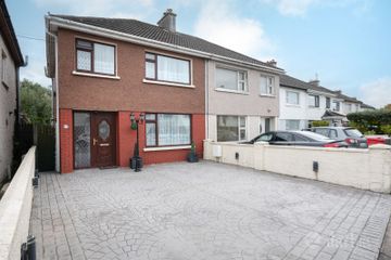 87 Donscourt, Bishopstown, Wilton, Co. Cork, T12XK8Y — photo 2