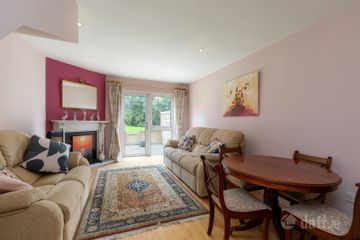 107 White Oaks, Roebuck Road, Clonskeagh, Dublin 14, D14C920 — photo 3