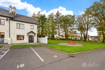 18 Park View, The Beeches, Boherbue, Co. Cork, P51 N2PX — photo 2