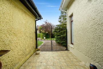 9 Cedarwood Avenue, Waterpark, Carrigaline, Co. Cork, P43XK20 — photo 3