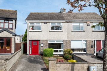 137 Grange Abbey Crescent, Donaghmede, Dublin 13, D13XY49 — photo 2