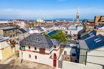1A Cross Avenue, Dun Laoghaire, Co. Dublin, A96 X392