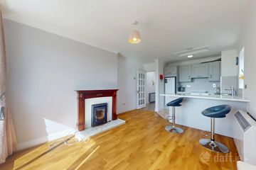 7 Bayview Court, 2 Tivoli Terrace South, Dun Laoghaire, Co Dublin, A96V210 — photo 2