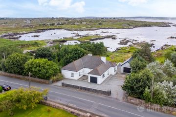 Bealadangan, Connemara, Co.Galway, H91H1XK — photo 2