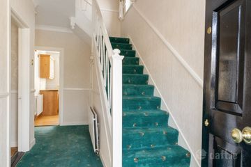 17 Hillside Park, Rathfarnham, Dublin 16, D16T2P3 — photo 2