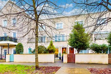 27 North Street, Ongar Village, Ongar, Dublin 15, D15F2YW — photo 3