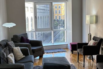 2 Bed 2 Bath Apartment, Adelaide Square, Dublin 2, Dublin 8 — photo 2