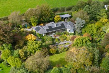 Lakemount, Barnavara Hill, Riverstown, Co. Cork, T45X340