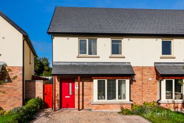 8 Beechwood Grove, Hansfield, Ongar, Dublin 15, D15 C8KR
