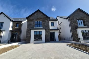8 Abbey Lane, Mountain Road, Carrigaline, Co. Cork — photo 3