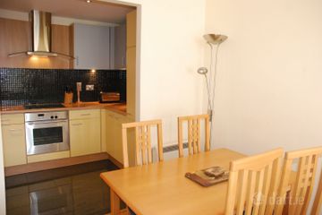 Apartment, Adelaide Square, Whitefriar Street, Dublin 2, Dublin 8 — photo 3
