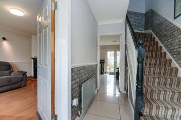 23 Earlsfort Avenue, Lucan, Co. Dublin — photo 3