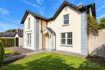 C�ram House, Church Hill, Enniskerry, Co. Wicklow, A98N225