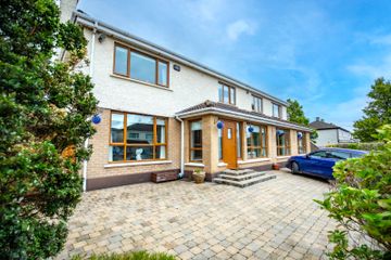 33 Walnut Rise, Courtlands, Drumcondra, Dublin 9, D09E9H0 — photo 2