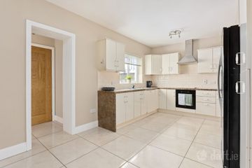 16 Newberry Park, Edenderry, Co. Offaly, R45ET29 — photo 2